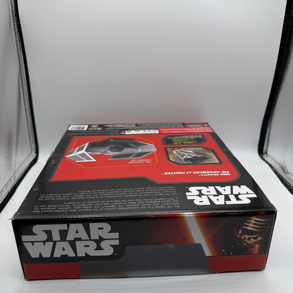Air Hogs Star Wars Zero Gravity TIE Advanced x1 Fighter RC Wall Racer Sealed New - Picture 5 of 7